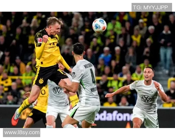 多特蒙德神奇逆袭！梅罗绝杀助球队逆转击败沃尔夫斯堡