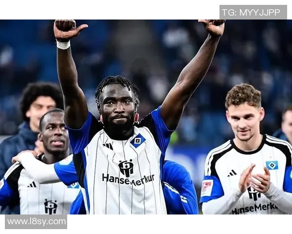 汉堡客场失利,慕尼黑1860获胜!足球风云再起,球迷的狂欢时刻