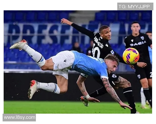 拉齐奥在意甲联赛发挥持续火爆,球队备战欧冠突围需克服困难 拉齐奥在意甲联赛发挥持续火爆,球队备战欧冠突围需克服困难