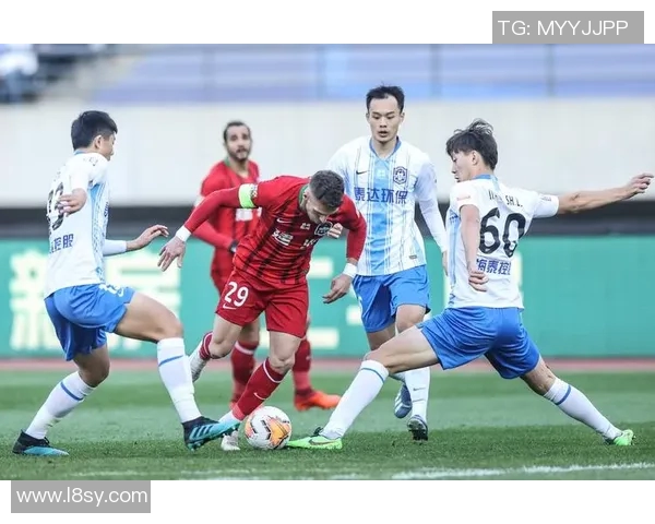 天津泰达俱乐部宣布签下巴西前锋，助力球队提升中超排名