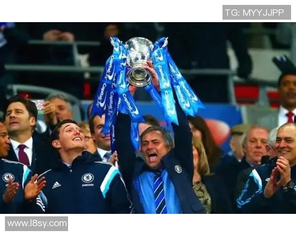 切尔西备战入侵对手防线，穆帅能否逆袭英超？