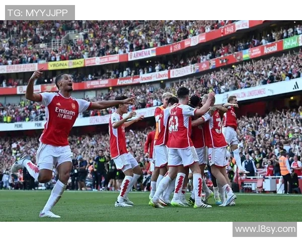 英超联赛传闻：曼联有意签下国米前锋，或将刷新转会纪录